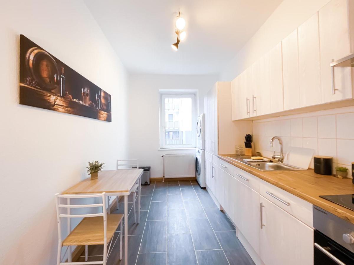 Top-apartment In Leipzig-gohlis-süd - King-size-bett, Schreibtisch, Sehr Schnelles Internet&netflix * Leipzig